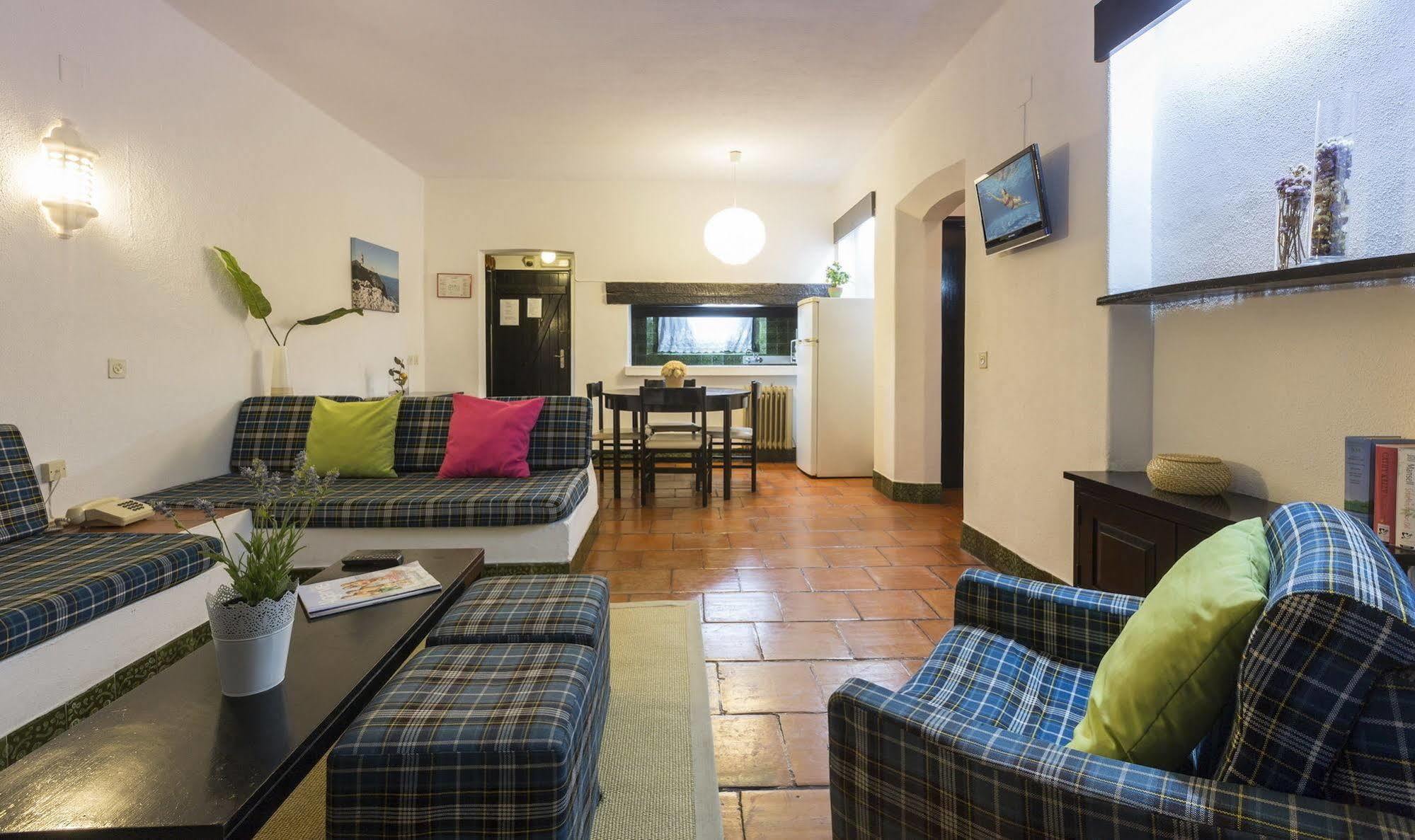 Apartamentos Azul Mar Albufeira Eksteriør billede