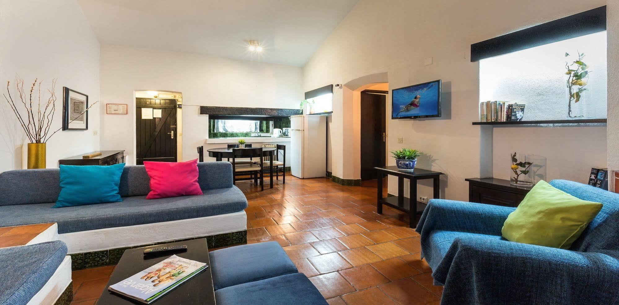 Apartamentos Azul Mar Albufeira Eksteriør billede